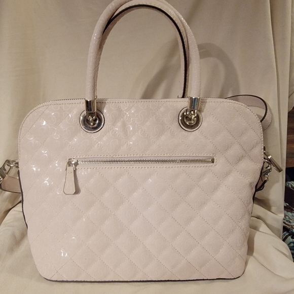 Guess purse - Picture 4 of 9